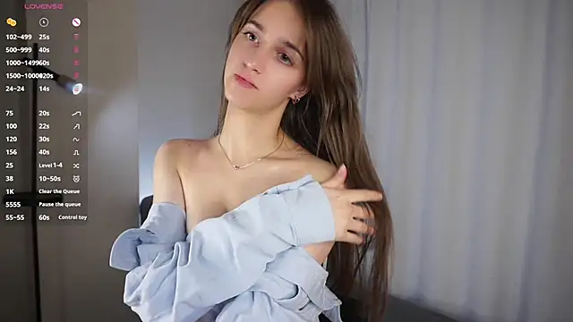 ClarineCasebolt online show from 04-14-26, 03:12