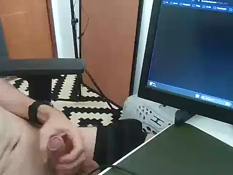 Snapshot of gabe-hot chatting on 02-24-26, 04:05 gabe-hot online show from 02-24-26, 04:05