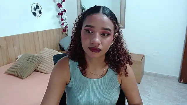 Alice Grinnerk online show from 03-18-26, 01:47