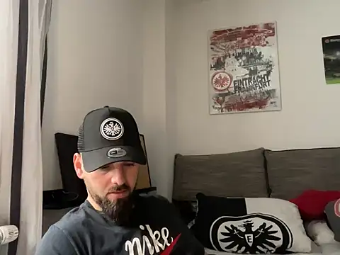 Snapshot of xxxsharkexxx chatting on 02-18-26, 08:32 xxxsharkexxx online show from 02-18-26, 08:32