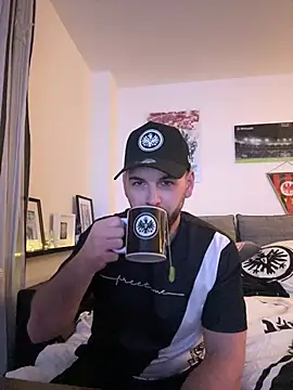 Snapshot of xxxsharkexxx chatting on 02-21-26, 08:32 xxxsharkexxx online show from 02-21-26, 08:32