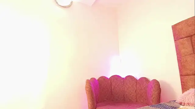 Snapshot of Eva_slutNasty chatting on 02-24-26, 08:29 Eva slutNasty online show from 02-24-26, 08:29