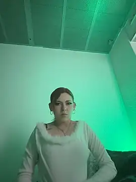 Milli-Kiss online show from 03-17-26, 05:05