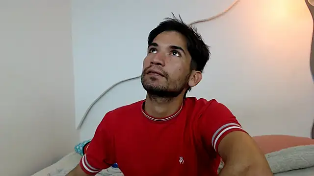 Snapshot of johanoro333 chatting on 02-19-26, 11:01 johanoro333 online show from 02-19-26, 11:01