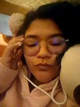 Snapshot of DarkReed chatting on 02-18-26, 04:41 DarkReed online show from 02-18-26, 04:41