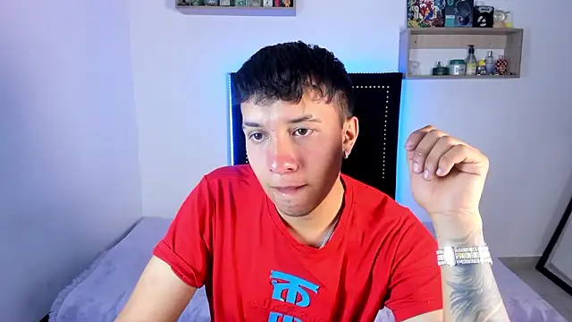 Snapshot of Jhony_rayder chatting on 02-27-26, 01:49 Jhony rayder online show from 02-27-26, 01:49