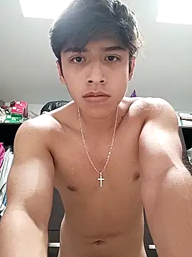 Snapshot of fran0631 chatting on 04-08-26, 07:58 fran0631 online show from 04-08-26, 07:58