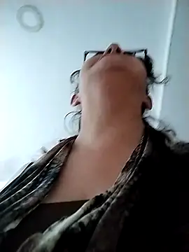 Snapshot of _Saraqueen chatting on 02-28-26, 04:52 Saraqueen online show from 02-28-26, 04:52