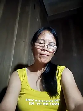 Snapshot of toyo_668 chatting on 07-15-26, 11:43 toyo 668 online show from 07-15-26, 11:43