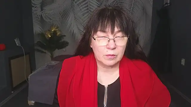 Snapshot of Tori_Twirl chatting on 02-25-26, 06:56 Tori Twirl online show from 02-25-26, 06:56