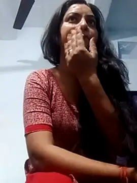 Snapshot of Anushka_Singh0 chatting on 03-02-26, 01:41 Anushka Singh0 online show from 03-02-26, 01:41