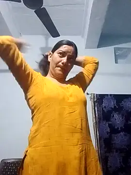 Snapshot of Anushka_Singh0 chatting on 03-06-26, 11:56 Anushka Singh0 online show from 03-06-26, 11:56