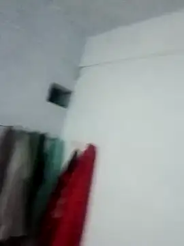 Snapshot of Anushka_Singh0 chatting on 03-10-26, 01:10 Anushka Singh0 online show from 03-10-26, 01:10