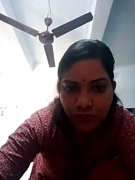 Snapshot of Anushka_Singh0 chatting on 03-14-26, 04:07 Anushka Singh0 online show from 03-14-26, 04:07
