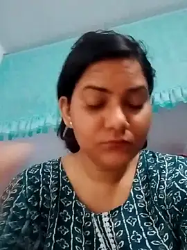 Snapshot of Anushka_Singh0 chatting on 03-18-26, 01:31 Anushka Singh0 online show from 03-18-26, 01:31