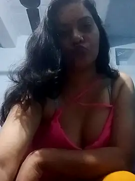 Snapshot of Anushka_Singh0 chatting on 03-18-26, 06:00 Anushka Singh0 online show from 03-18-26, 06:00