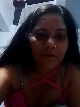 Snapshot of Anushka_Singh0 chatting on 03-21-26, 05:27 Anushka Singh0 online show from 03-21-26, 05:27