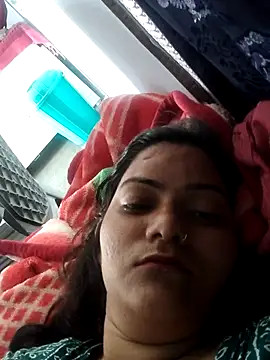 Snapshot of Anushka_Singh0 chatting on 03-25-26, 06:30 Anushka Singh0 online show from 03-25-26, 06:30