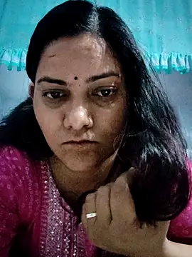 Snapshot of Anushka_Singh0 chatting on 03-31-26, 05:35 Anushka Singh0 online show from 03-31-26, 05:35