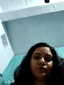 Snapshot of Anushka_Singh0 chatting on 04-08-26, 04:51 Anushka Singh0 online show from 04-08-26, 04:51