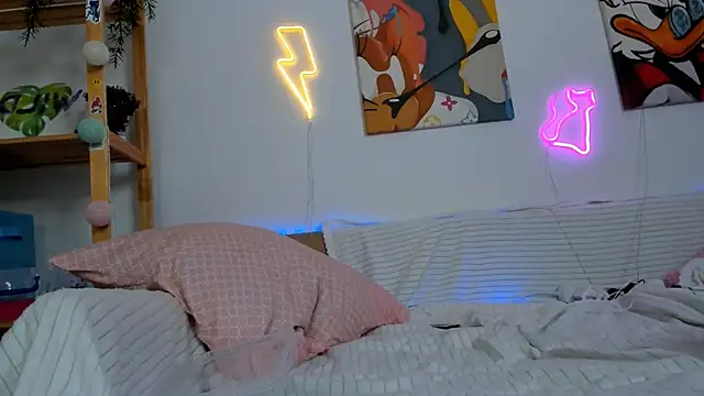 Snapshot of Ophelia_Jay chatting on 03-02-26, 07:15 Ophelia Jay online show from 03-02-26, 07:15