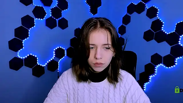 Snapshot of cleo_cool chatting on 02-19-26, 10:00 cleo cool online show from 02-19-26, 10:00