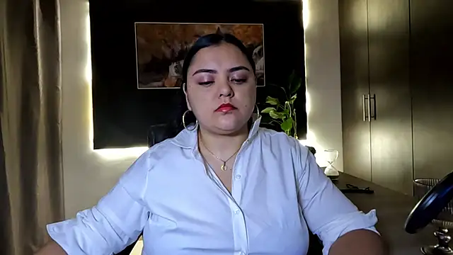 Snapshot of AzaraOnyx chatting on 07-19-26, 01:48 AzaraOnyx online show from 07-19-26, 01:48