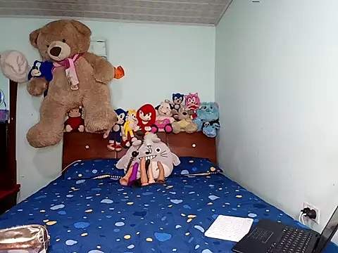 Elii petit online show from 03-30-26, 02:18