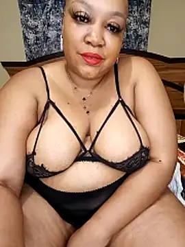 Snapshot of Queenxxxjesy chatting on 03-21-26, 10:46 Queenxxxjesy online show from 03-21-26, 10:46