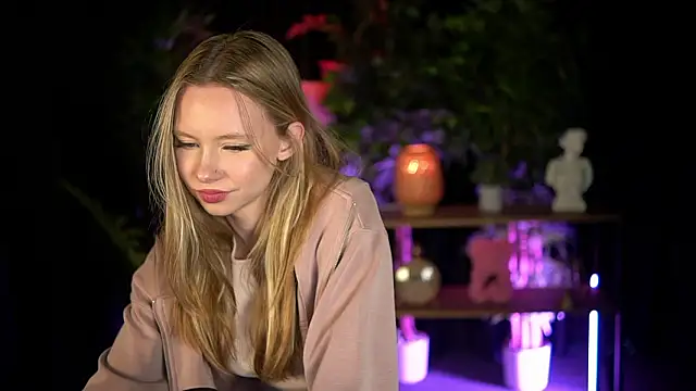 SweetDaisy me online show from 02-23-26, 03:20