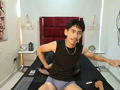 skinny jean  online show from 03-31-26, 08:09