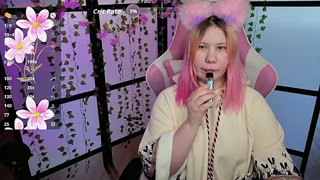 Snapshot of kitsune_little chatting on 03-10-26, 09:25 kitsune little online show from 03-10-26, 09:25