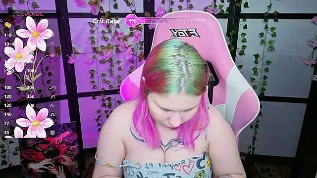 Snapshot of kitsune_little chatting on 04-02-26, 10:18 kitsune little online show from 04-02-26, 10:18