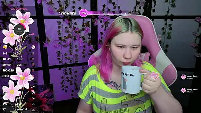 Snapshot of kitsune_little chatting on 04-06-26, 08:32 kitsune little online show from 04-06-26, 08:32