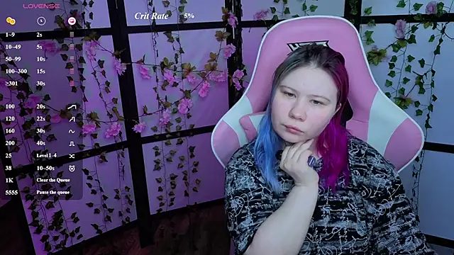 Snapshot of kitsune_little chatting on 06-18-26, 03:07 kitsune little online show from 06-18-26, 03:07