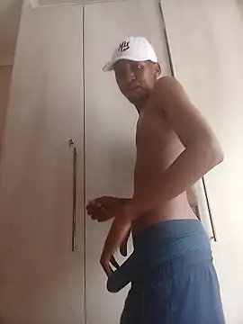 Leroyhotess online show from 02-16-26, 08:32