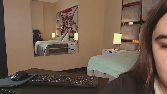 Snapshot of Anya_Volker chatting on 03-02-26, 12:56 Anya Volker online show from 03-02-26, 12:56