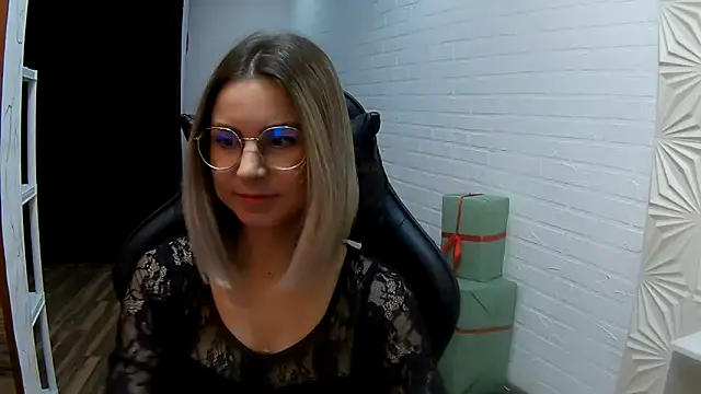 IceMayes online show from 03-12-26, 06:25