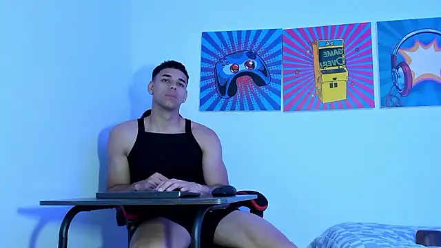 Snapshot of Thomas_walker14 chatting on 02-18-26, 12:45 Thomas walker14 online show from 02-18-26, 12:45