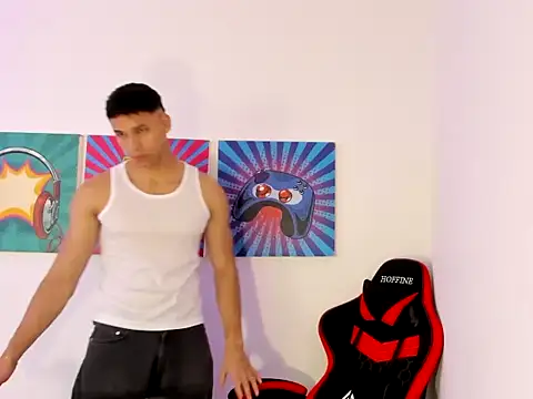 Snapshot of Thomas_walker14 chatting on 02-21-26, 12:50 Thomas walker14 online show from 02-21-26, 12:50