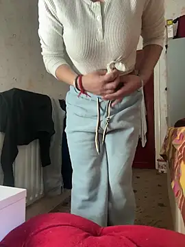 Snapshot of piayaali chatting on 02-25-26, 02:27 piayaali online show from 02-25-26, 02:27