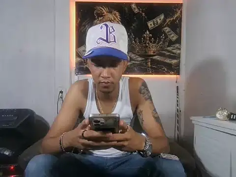 Snapshot of badboy_master chatting on 06-07-26, 09:07 badboy master online show from 06-07-26, 09:07