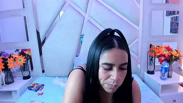 Scarlett Moom online show from 07-18-26, 04:49