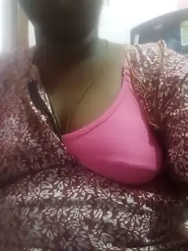 Snapshot of tamilkaviya431 chatting on 03-01-26, 04:09 tamilkaviya431 online show from 03-01-26, 04:09