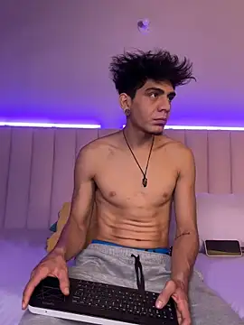 abrilandjulian online show from 04-08-26, 12:05