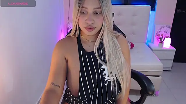 heelen21 online show from 03-26-26, 04:51