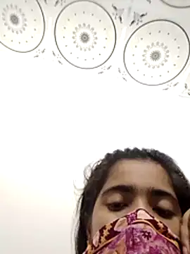 Snapshot of tanisha-me chatting on 07-25-26, 07:11 tanisha-me online show from 07-25-26, 07:11