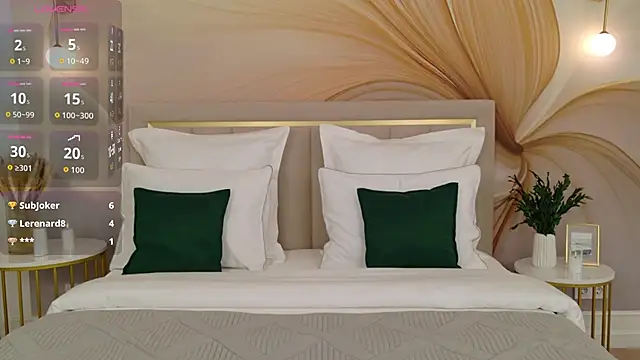 Snapshot of RebecaFields chatting on 03-10-26, 04:12 RebecaFields online show from 03-10-26, 04:12