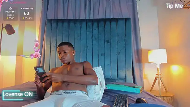 Snapshot of hanssmitt chatting on 02-21-26, 07:15 hanssmitt online show from 02-21-26, 07:15