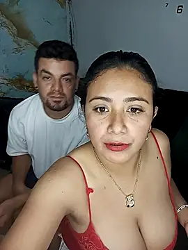 Snapshot of Gissele_Rubi chatting on 02-14-26, 10:39 Gissele Rubi online show from 02-14-26, 10:39